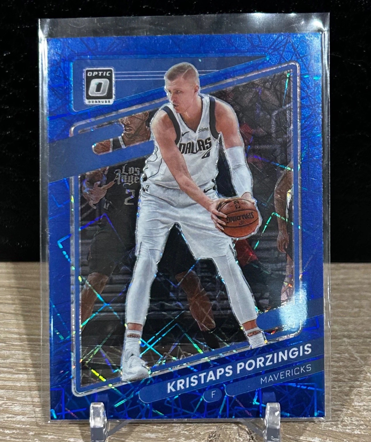 Kristaps Porzingis 2021-22 Panini Donruss Optic Blue Velocity Prizm #18
