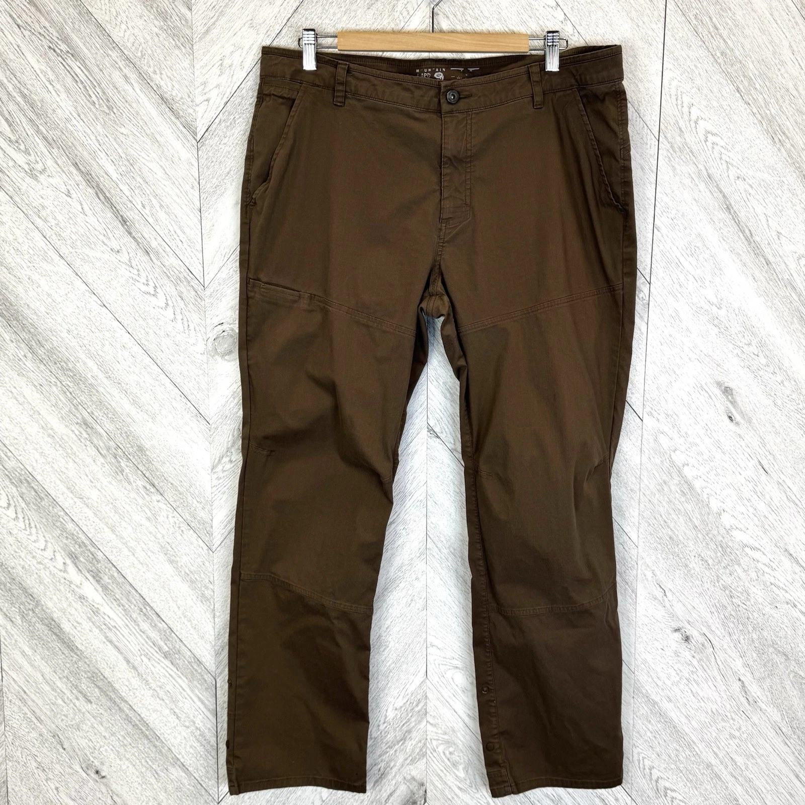 Mountain Hardwear AP Pants Mens 36x30 Stretch Hiking Trail Outdoor Reflective
Opens in a new window