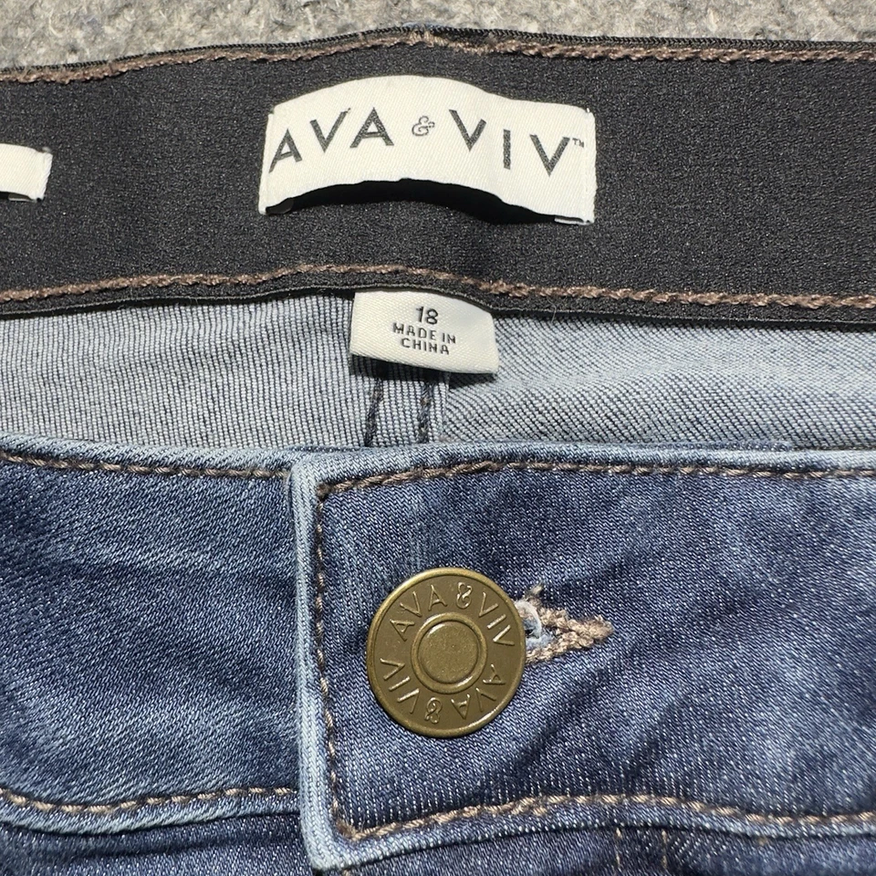 Ava & Viv Mid Rise Skinny Women's Sz 18 Elastic Waist Blue Denim Stretch Jeans - Image 3 of 4