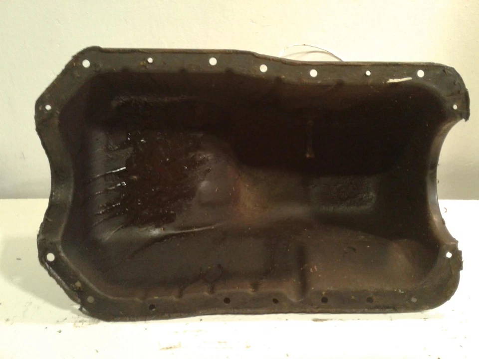 Used Engine Oil Pan fits: 1994 Lincoln continental 6-232 3.8L w/low oil - Image 3 of 4