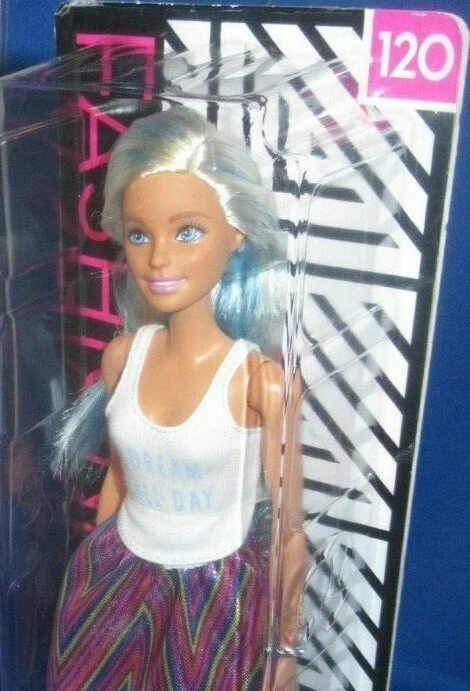 BARBIE COLLECTOR FASHIONISTAS 120 BARBIE DOLL NEW