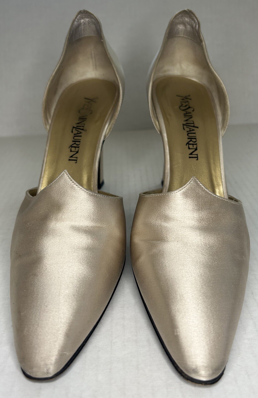 Yves Saint Laurent Womens Heels Size 7.5 with Certificate of Authenticity