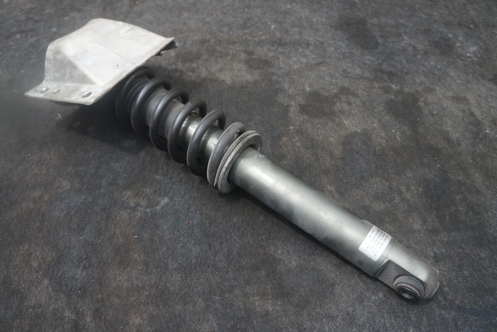 Rear Right Shock Absorber Spring Strut 6G33-18080-AG Aston Martin V8 Vantage 07