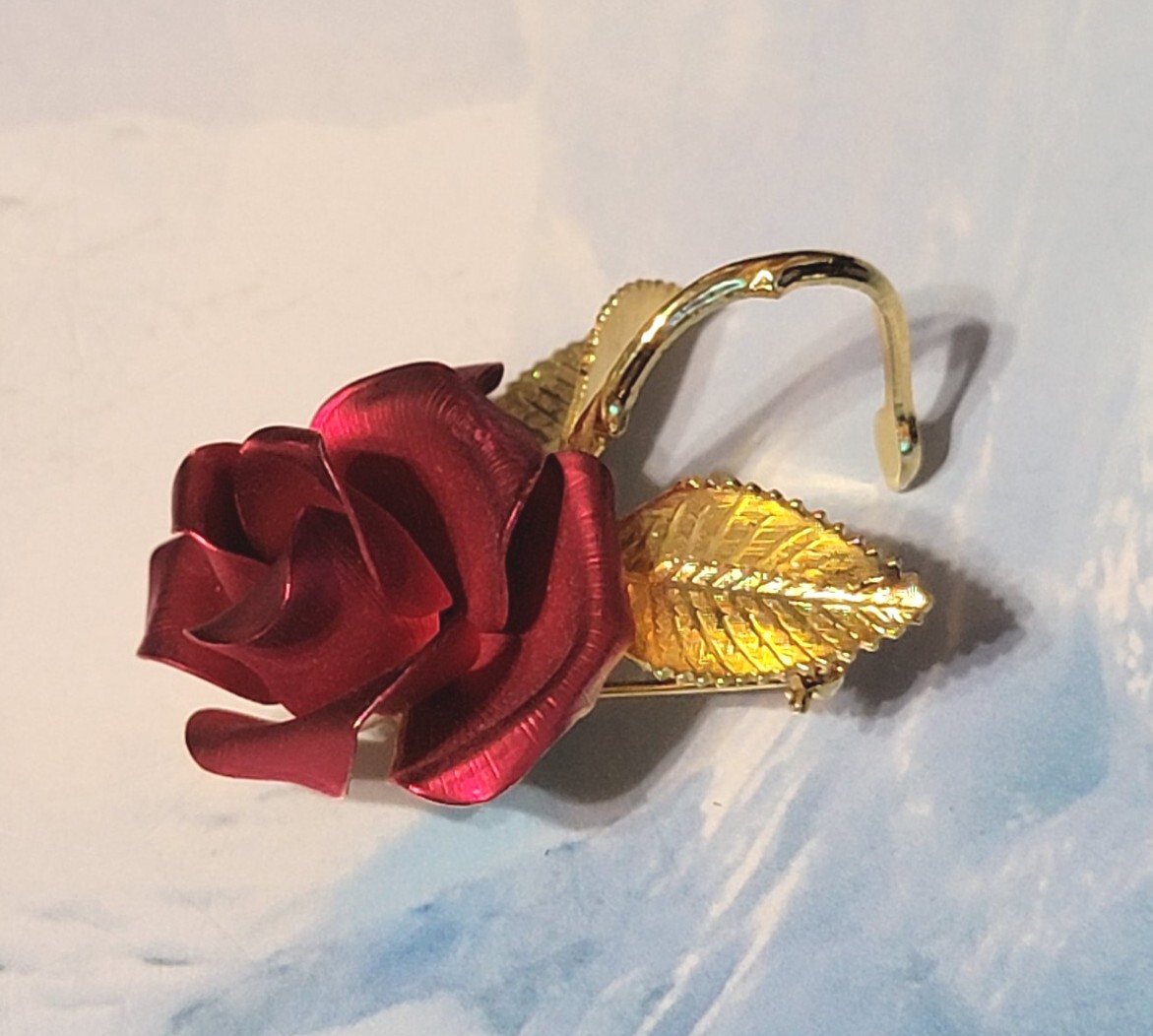 Vintage Layered Red Rose Flower Brooch Pin Enameled… Gem