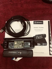 Motorola CDM 1250 1550 Remote Mount Kit With A 5 Meter Cable Model # RLN4802