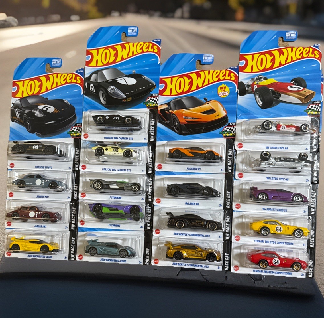 2025 Hot Wheels RACE DAY COMPLETE Set 🏁 LOT = 18 / Porsche
