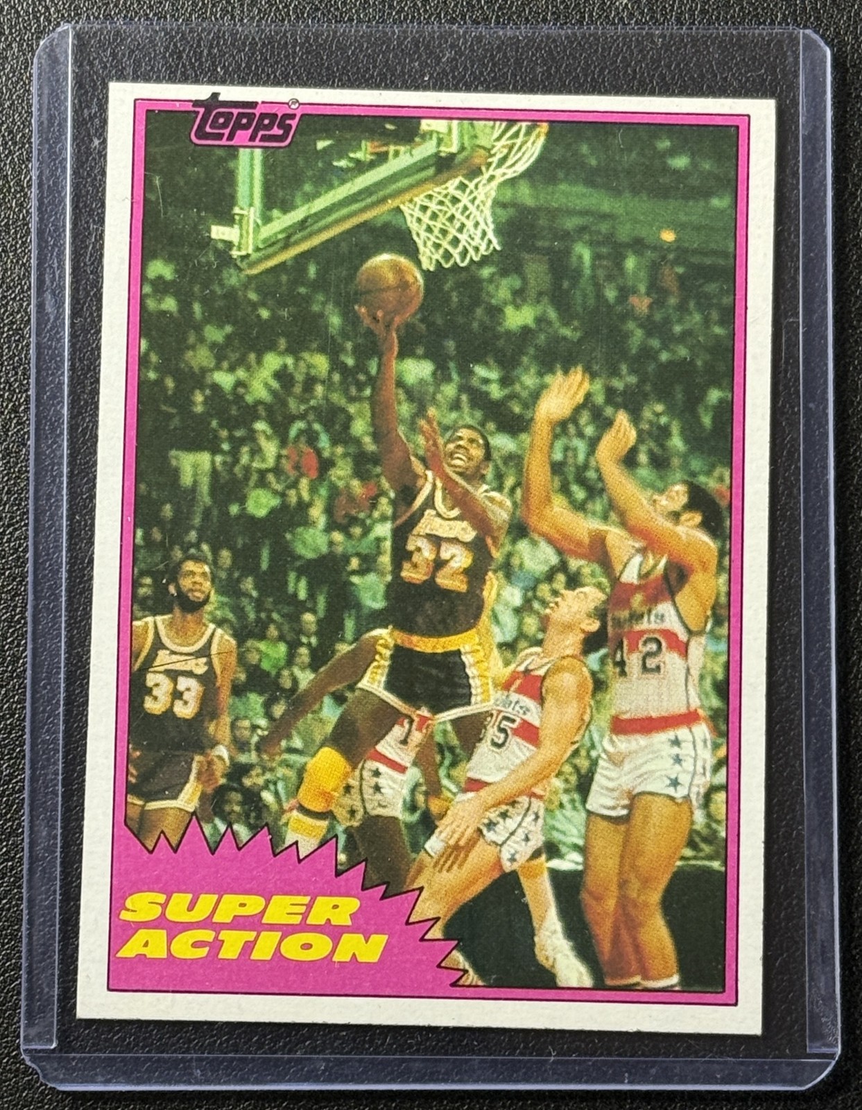 MAGIC JOHNSON 1981-82 TOPPS #109 LAKERS SUPER ACTION