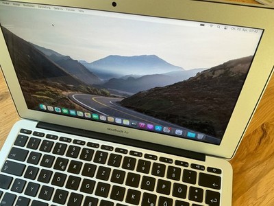  Apple MacBook Air  Core i5  / 11 Zoll 2014 A1465 Top Zustand - Kultobjekt ! 