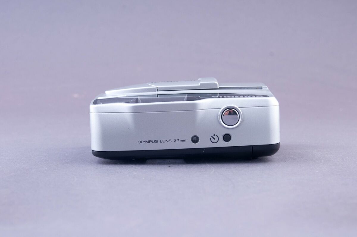 Olympus Trip XB401 BOX 35mm Point & Shoot Film Camera Olympus Trip XB401 BOX 35mm Point & Shoot Film Camera
