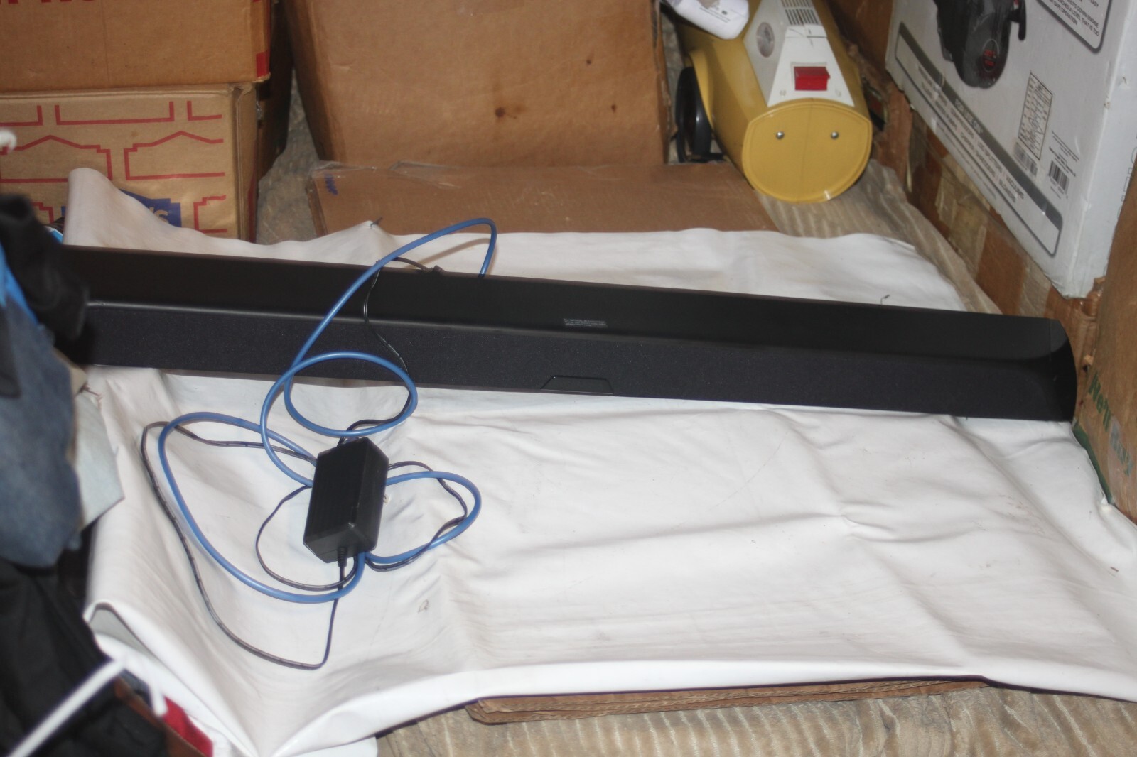 Insignia Soundbar Home Theater Speaker System NSSB515 w/CHARGER