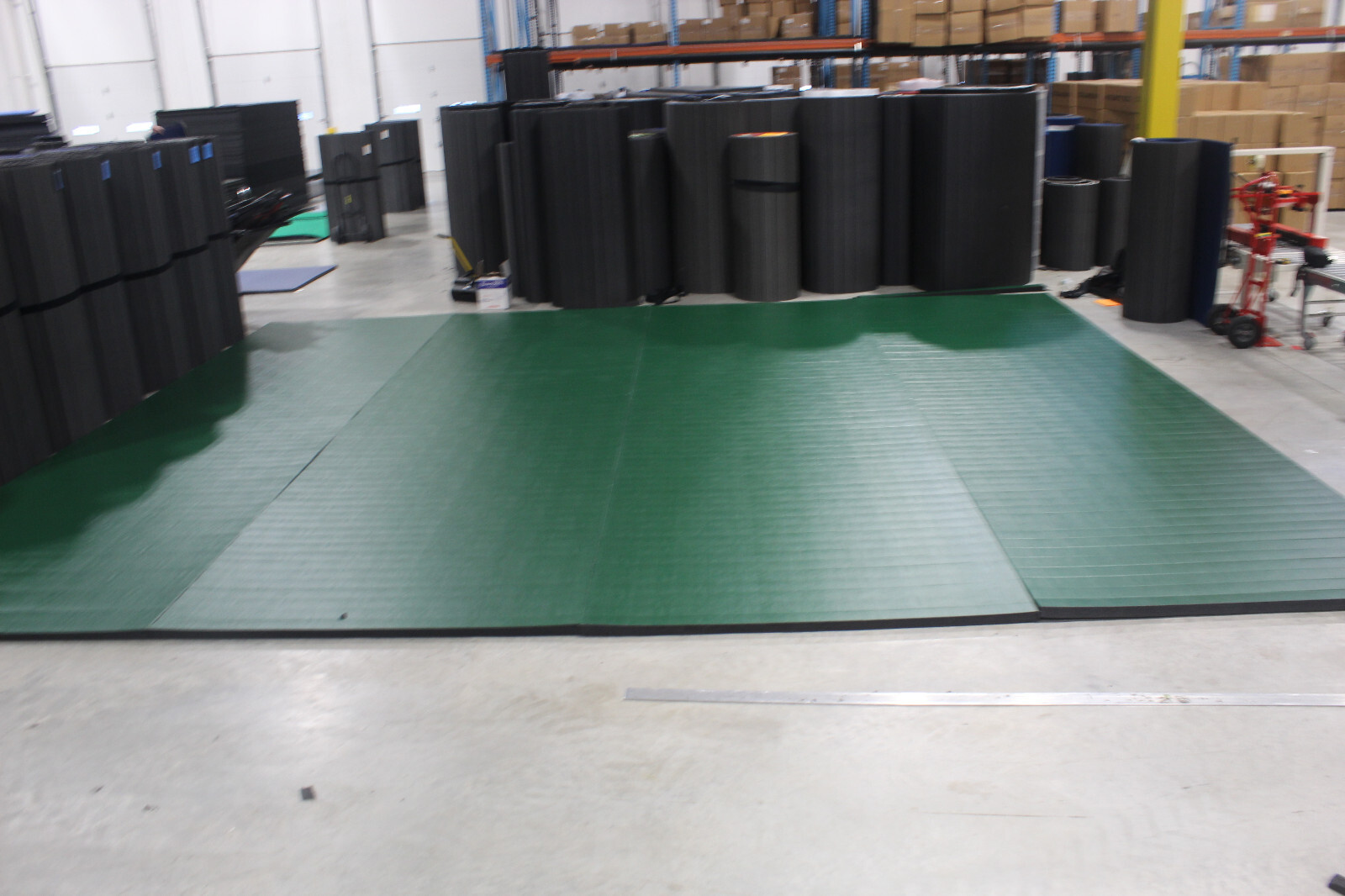 20' x 24' x 1 7/8" Dollamur FlexiRoll MMA Wrestling Mat READ