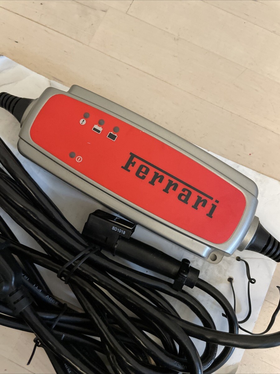 お値引き　Ferrari Battery Maintainer 41c1XfgYjcL._UF350,350_QL80_.jpg