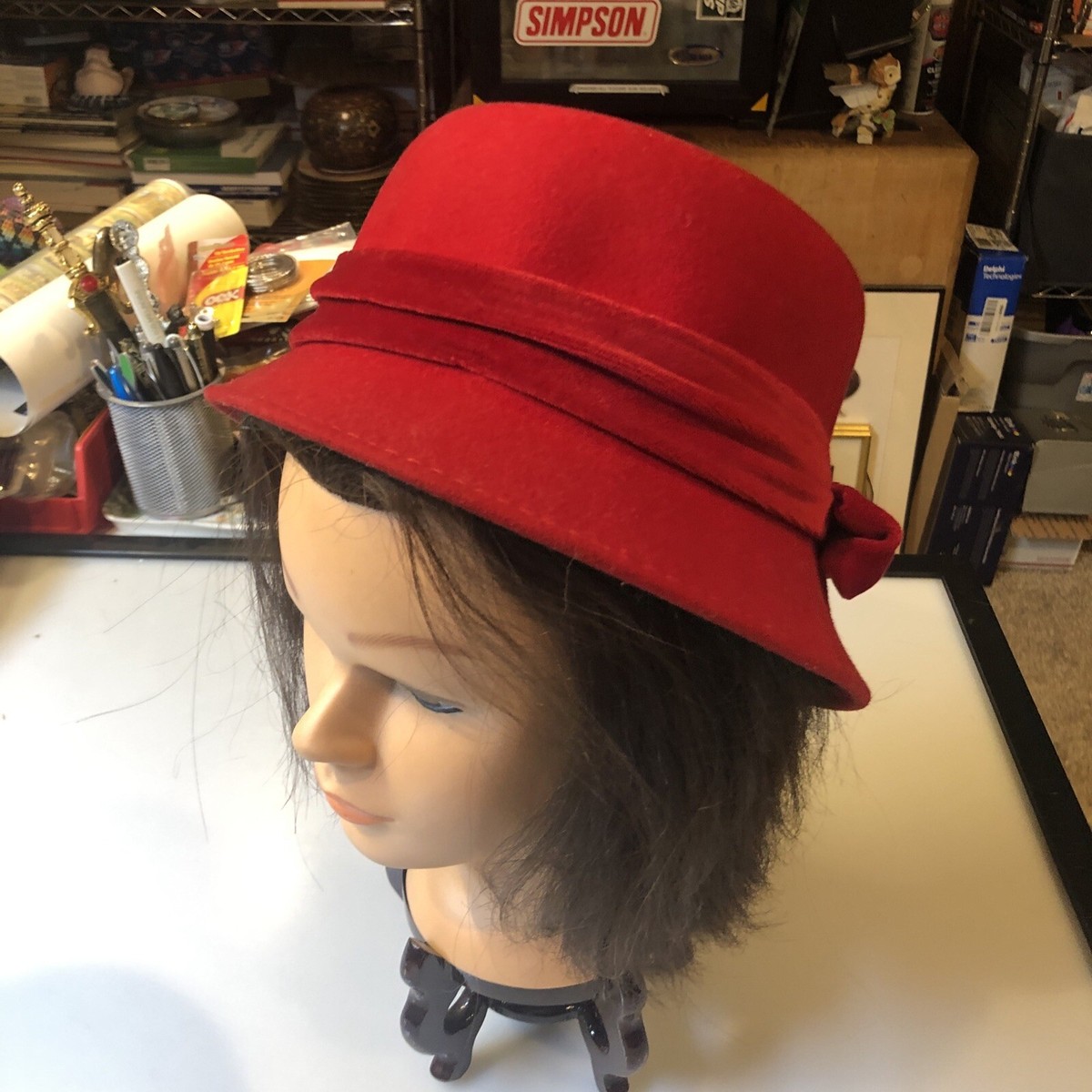 LAIDIES CHARTER CLUB 100% WOOL Fashion HAT Red With Red  display picture 2