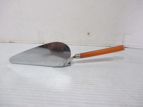 Vtg. Butterscotch BAKELITE Pie Dessert Server 45 Degree Angle Spatula Kitchen - Picture 6 of 12