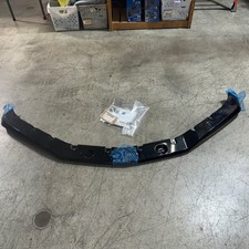 New Oem Gm Front Bumper Lower Valance 84116173 Chevrolet Camaro Ss 2016-2019 New Oem Gm Front Bumper Lower Valance 84116173 Chevrolet Camaro Ss 2016-2019