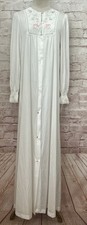 VTG Gilead White Nylon Full-Length Robe Embroidered Womens Petite Button Front