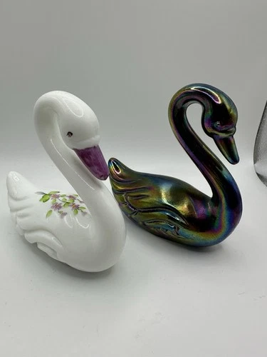 VTG Fenton Carnival Glass Swan And Hand Painted Swan Lot Of 2