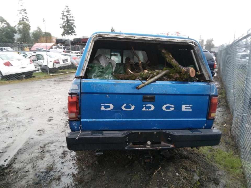 Throttle Body Throttle Valve Assembly 6-239 3.9L Fits 92-93 DAKOTA 28810028 - Image 4 of 4