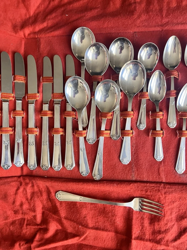 IS Stamped Set of 28 Silver Plate Wm Rogers & Son Vtg Silverplate Flatware - Image 3 of 4