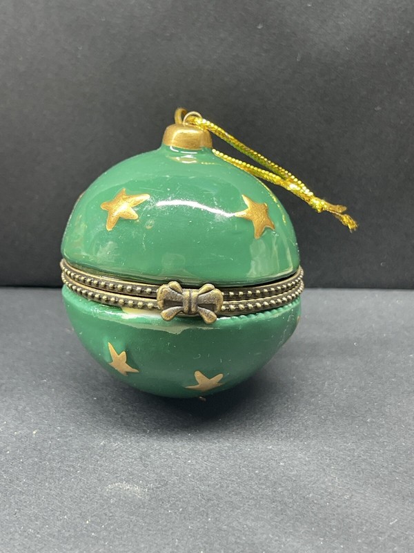 NEW Christmas Tree Porcelain Surprise Ornament Hinged Trinket Box Ball Painted
