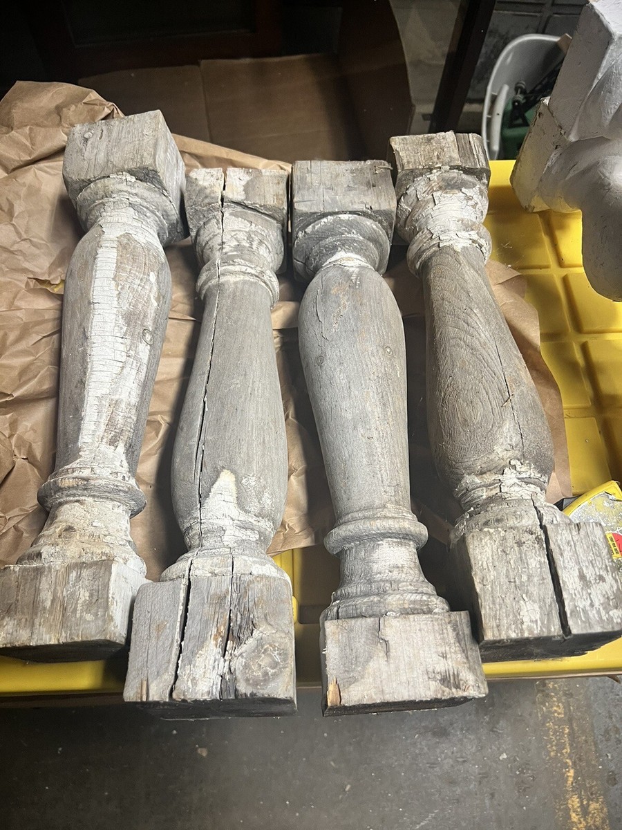 c1890 Victorian chunky porch railing baluster spindles set of 4