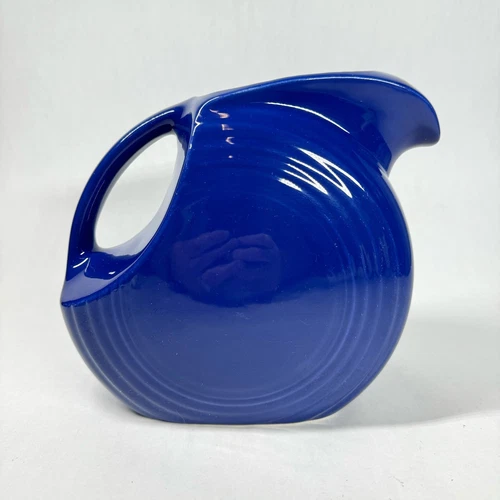 Vintage Fiesta / Fiestaware Homer Laughlin 64oz Disc Pitcher Sapphire Blue