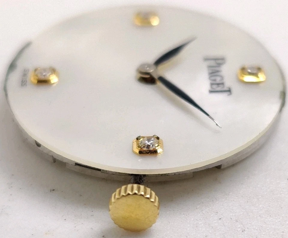 Vintage Piaget Cal. 9P2 High Grade 18 Jewel Watch movement For Repair Diamond  - Image 3 of 4