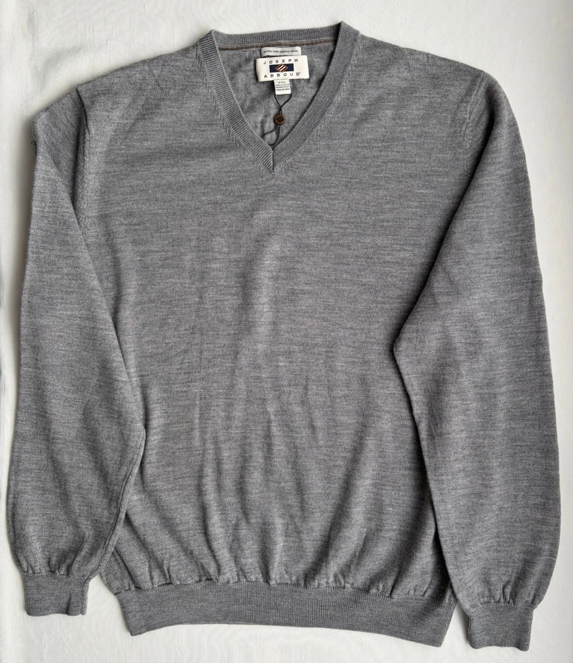 JOSEPH ABBOUD Men’s Sz XXL V- Neck Merino Wool Pullover Sweater Gray NEW
Opens in a new window or ta