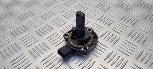 Oil level sensor