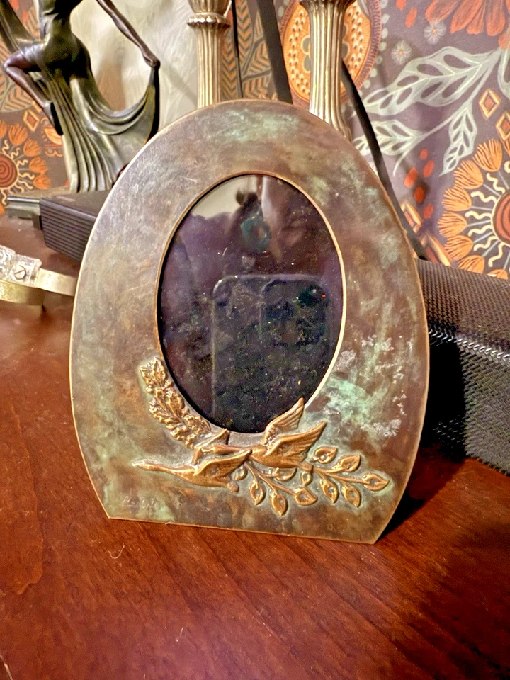 Antique Art Nouveau Bronze Oval Picture Frame Birds Floral Easel 1900s - Image 3 of 4