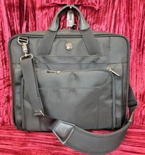 PREOWNED nylon Targus Notebook Laptop Computer Messenger Bag SHOULDER SATCHEL