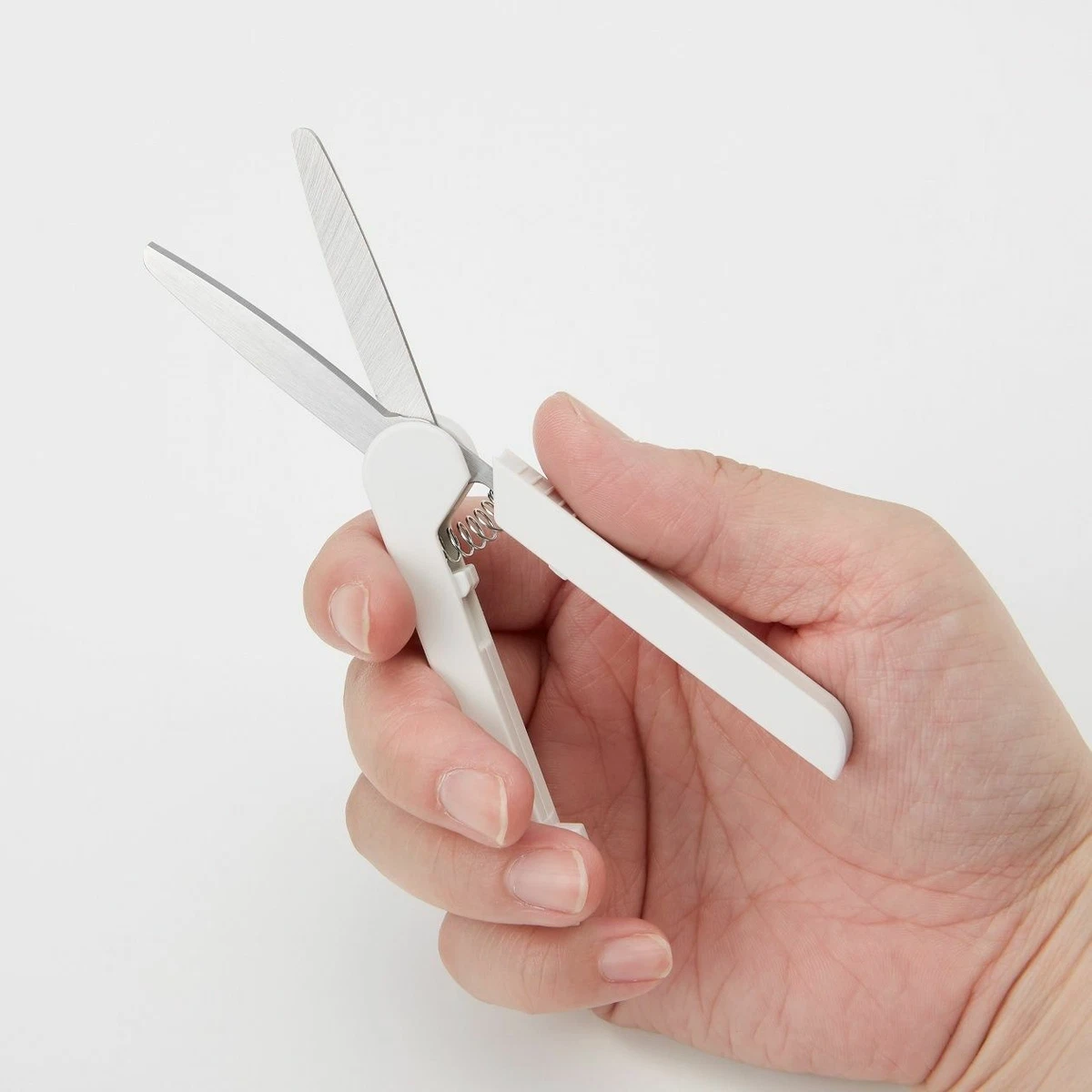 MUJI Portable stick type slim compact scissors straight stored smooth cutting
