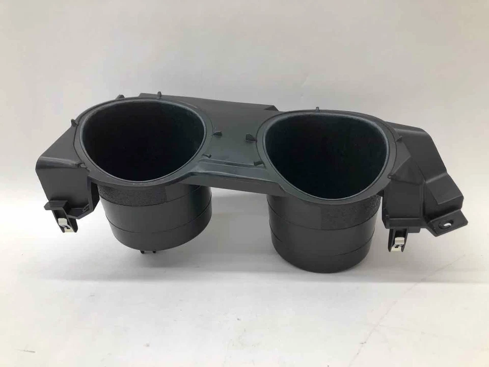 Portavasos Nissan Juke 2011-17 (consola central delantera) negro usado OEM 96931 1KK0A Foto 2 de 4