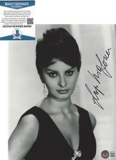 SOPHIA LOREN SIGNED 8x10 PHOTO ITALIAN SEXY ACTRESS B MODEL BECKETT COA BAS
