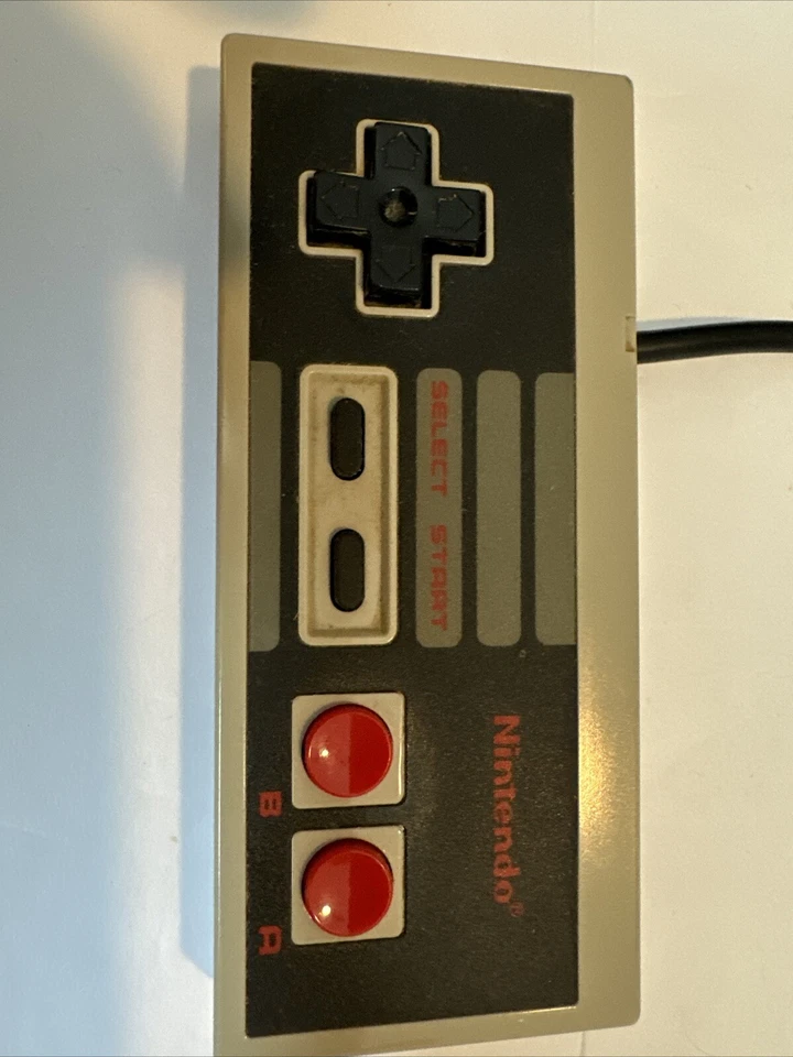 Original Nintendo Brand NES Controller OEM Official W NES-004 - Image 2 of 4