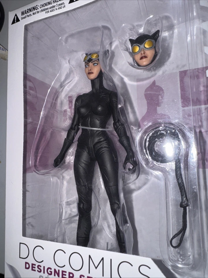 Boneco de ação DC Direct Comics Designer Series Catwoman Jae Lee 6” novo lote raro - Imagem 4 de 4