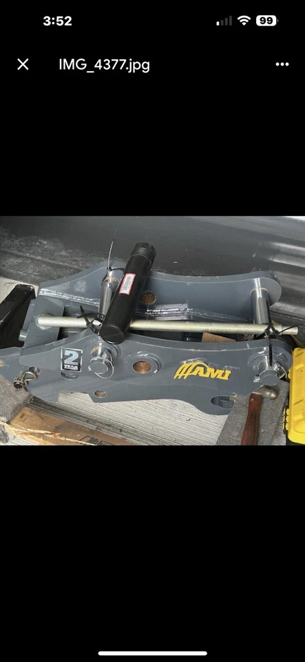 Retroexcavadora New Holland B75D 2022 4x4 Foto 3 de 4