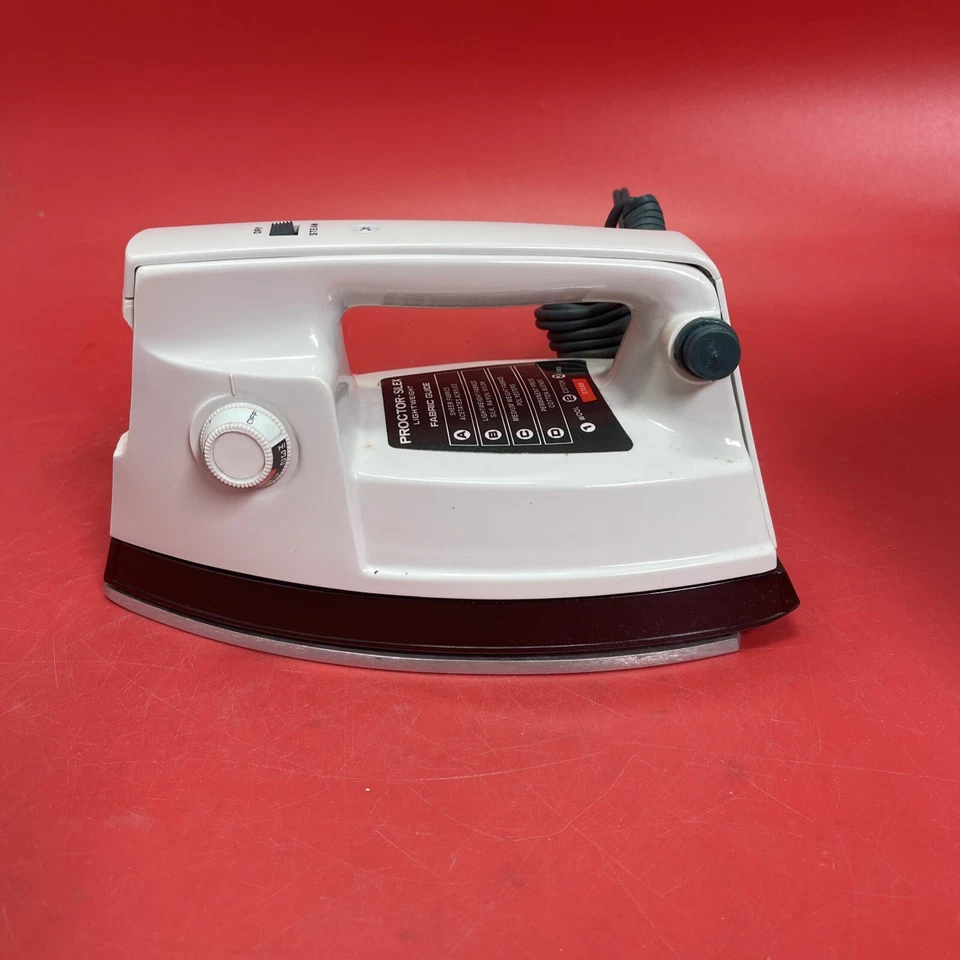 VINTAGE PROCTOR-SILEX LIGHTWEIGHT STEAM / DRY IRON #I1300, MADE IN U.S.A. NIB - Image 4 of 4