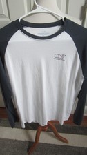VINEYARD VINES Long Sleeve Baseball T-Shirt White / Navy Sleeves boys XL 18