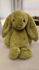 Jellycat Medium Bashful Moss Bunny NWT Retired Authentic