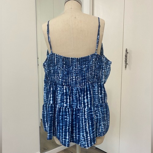 Old Navy Blue & White Women's Sleeveless Smocked Shirred Relaxed Top 2XL - Picture 2 of 7