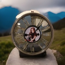 LISA MARIE PRESLEY /  ELVIS / LARGE EXCLUSIVE  17?  SOUVENIR PICTURE GIFT  CLOCK