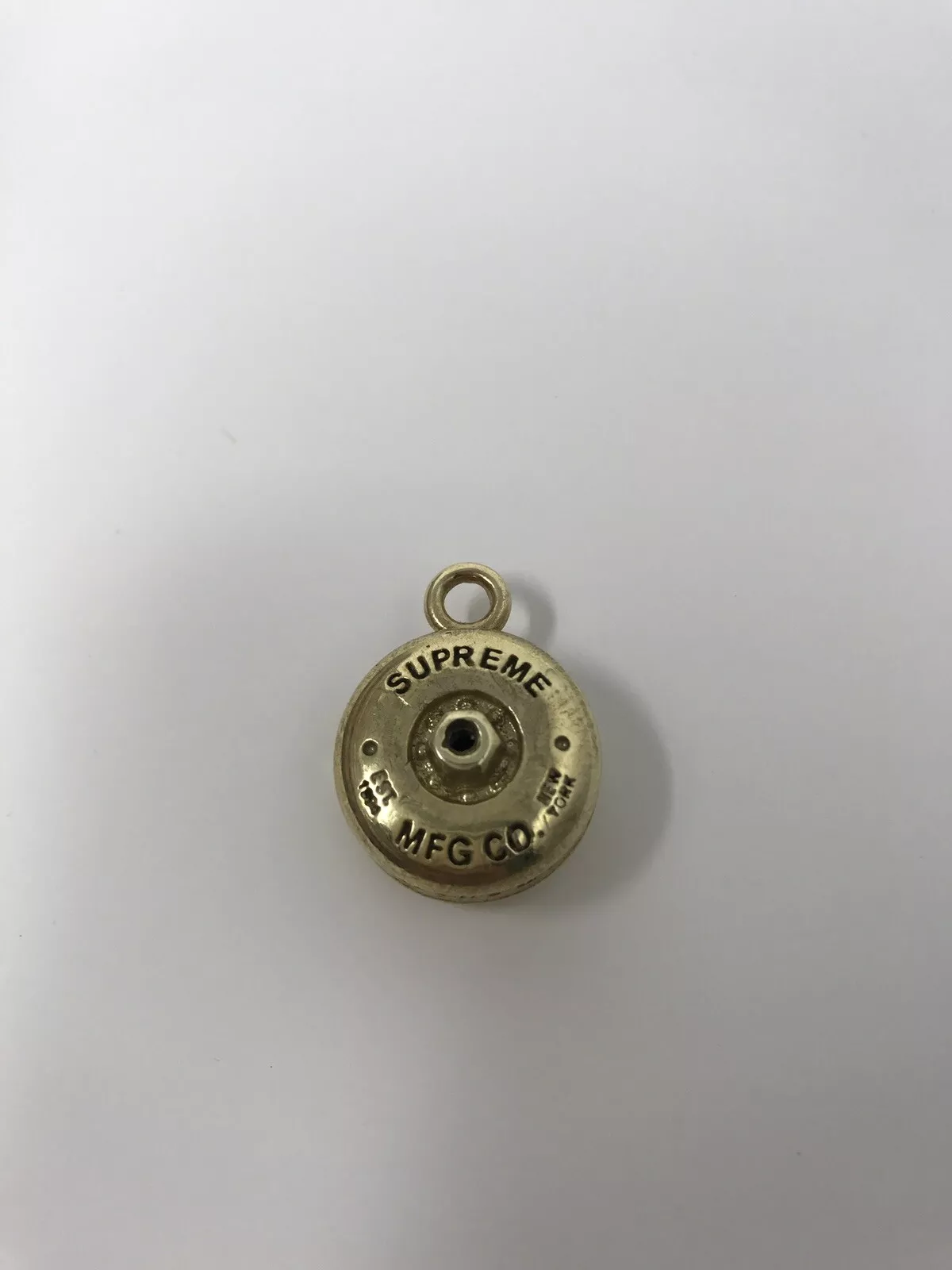 Pendentif roue de skateboard or Supreme Gabriel Urist Collaboration 