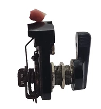 Vintage Arrow H&H 3 position Switch 1a 250v.??.125v UND LAB INSP Bakelite