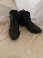 KOHL'S BRAND Girl's 5 Black Bootie Boot Side Zipper Buckle Design EUC