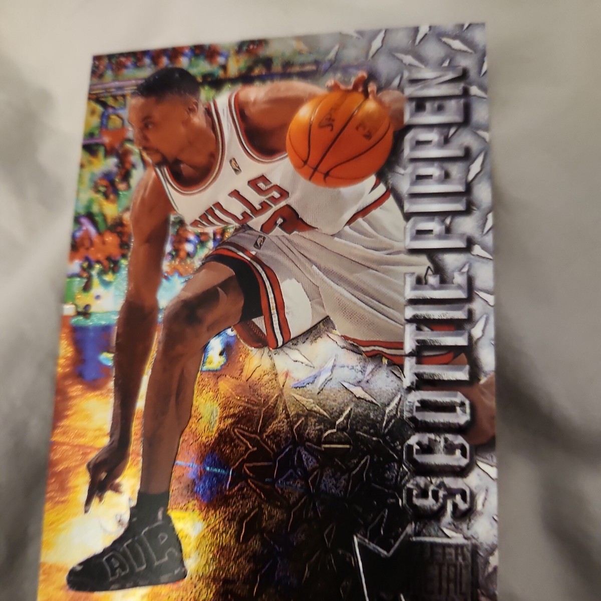 1996-97 Scottie Pippen Fleer Metal #14 Chicago Bulls RARE! Classic Card