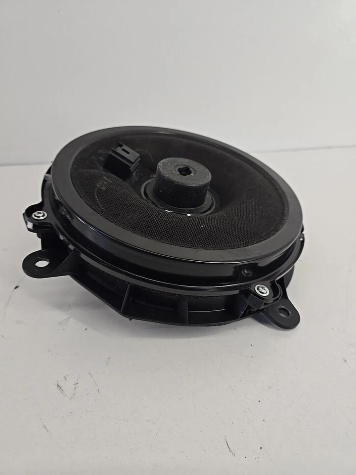 Altavoz puerta delantera izquierda Mazda 3 2014 3423580010 JUT165559 Foto 4 de 4