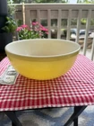 Vintage Pyrex Primary Yellow Mixing Bowl 4QT Sunshine Backstamp 1949-59 T.M. REG