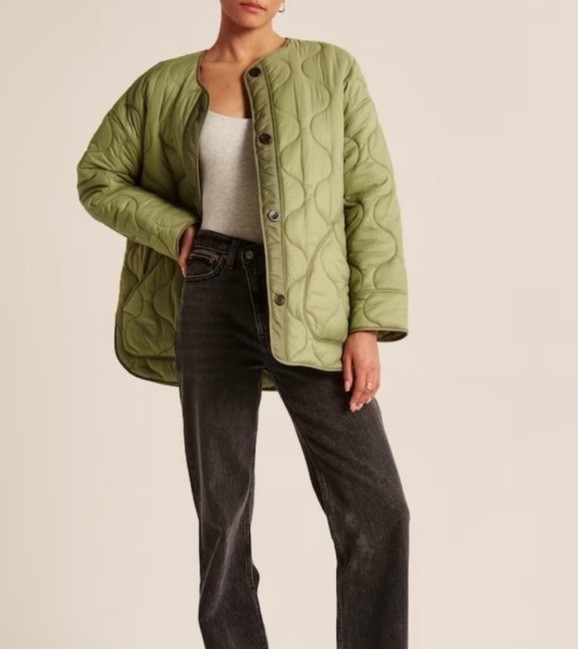 Abercrombie & Fitch Quilted Liner Jacket size Large Army Green Women’s NWT