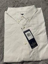 Dockers Men  s Classic Fit Long Sleeve Signature Iron Free Shirt Stain Defender